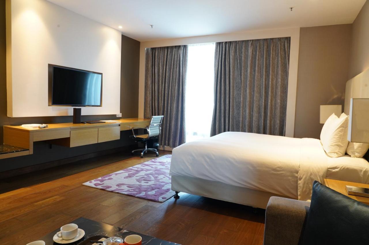 Marriott Executive Apartments Hyderabad Esterno foto