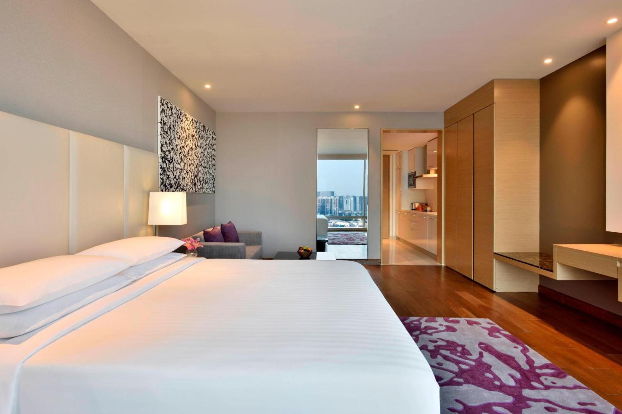 Marriott Executive Apartments Hyderabad Esterno foto